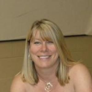 Meet your Posher, Connie